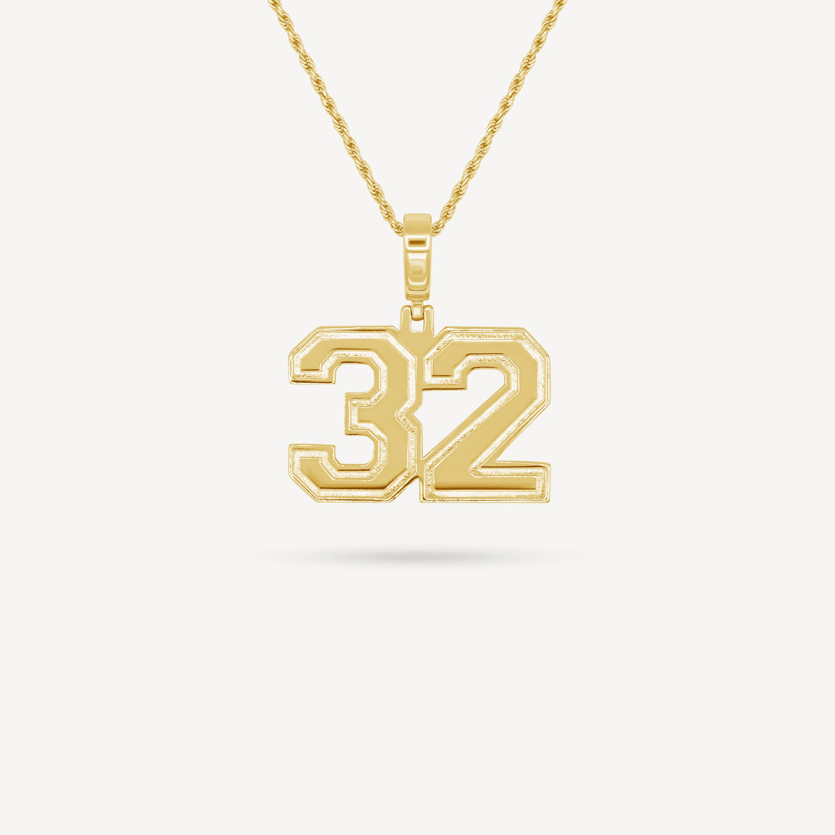 Gold Presidents Pendant and Chain - #32 Martin Vazquez