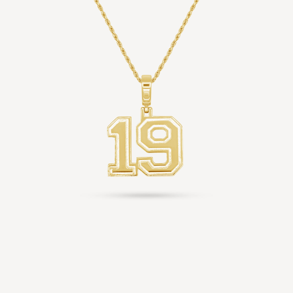 Gold Presidents Pendant and Chain - #19 Hayden Mains